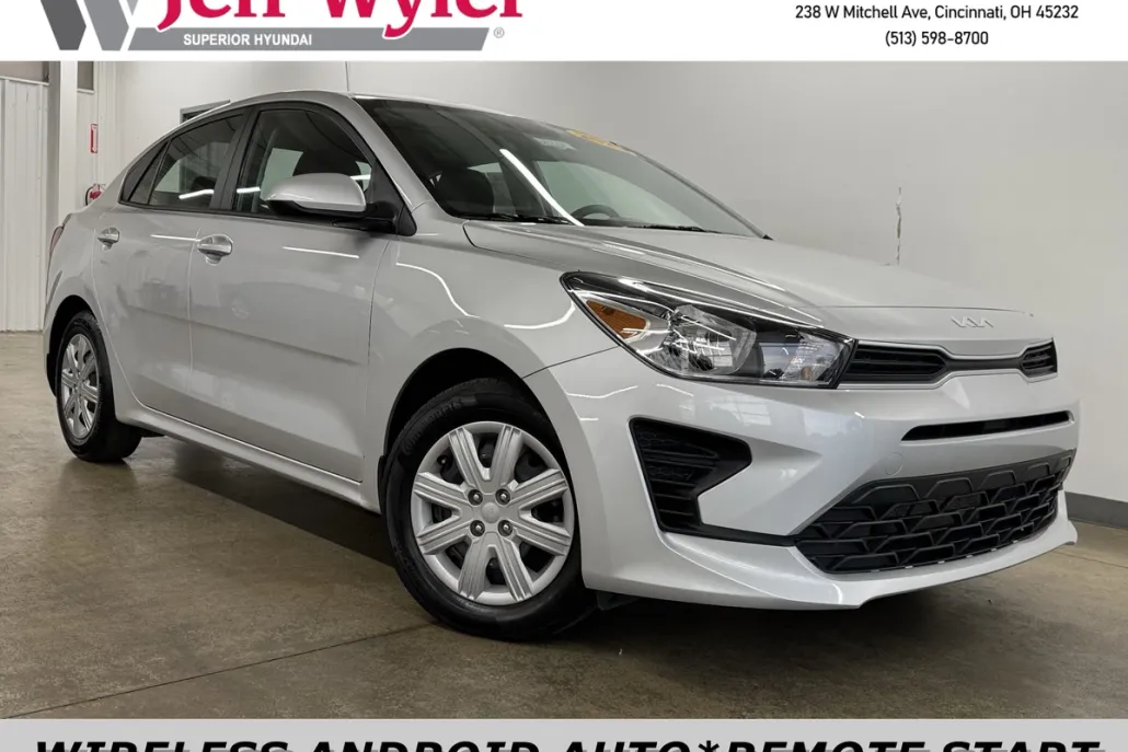 2023 Kia Rio LX photo 1