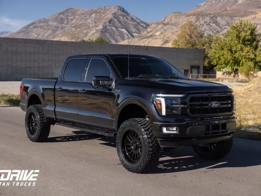 2024 Ford F-150 Lariat photo 1