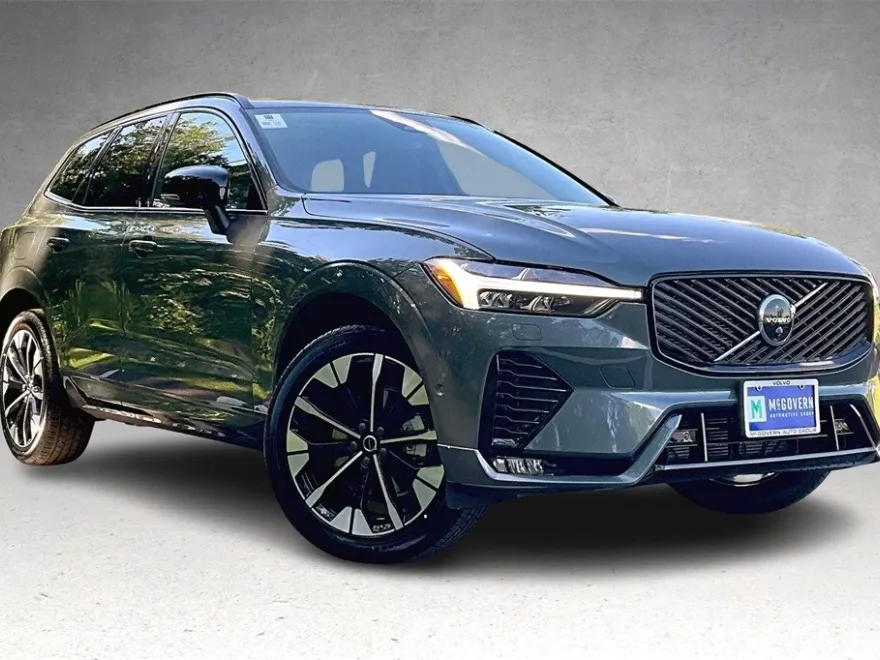 2026 Volvo XC60 B5 Plus photo 1