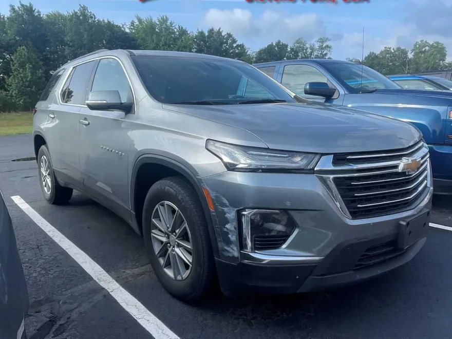 2023 Chevrolet Traverse Cloth photo 1