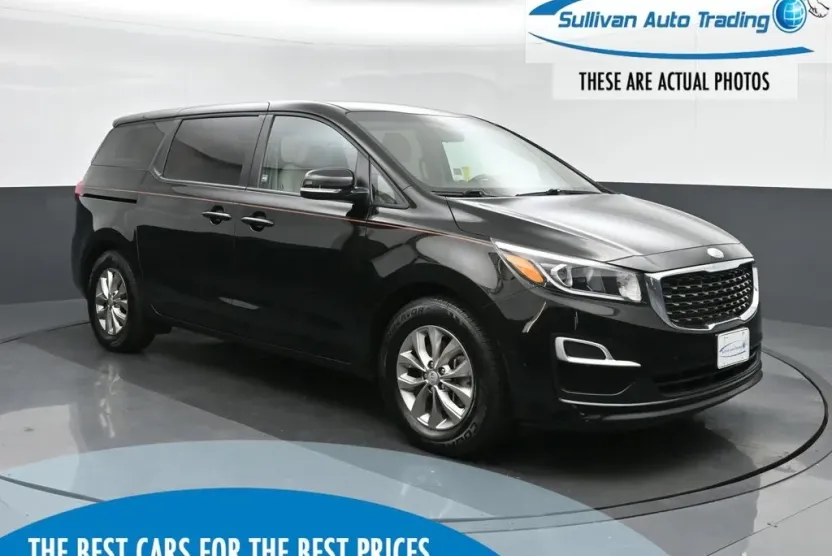 2019 Kia Sedona L photo 1