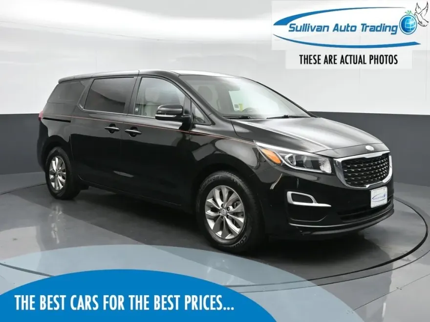 2019 Kia Sedona L photo 1