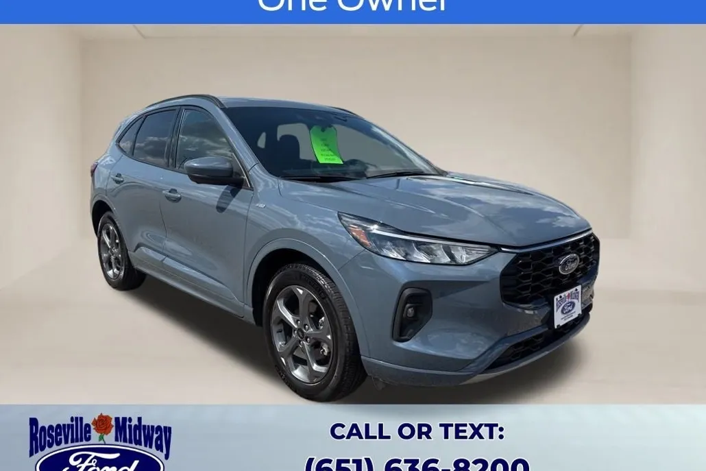 2023 Ford Escape ST-Line Select photo 1