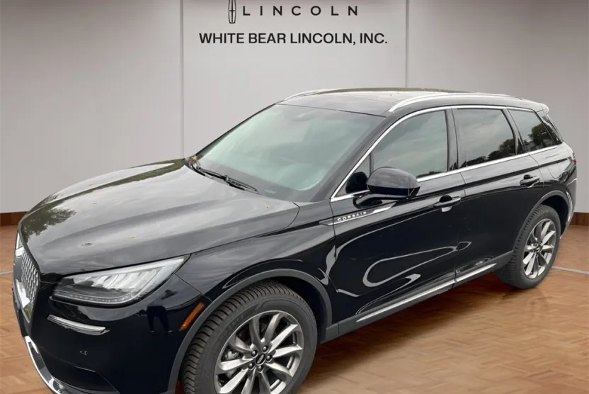 2021 Lincoln Corsair Standard photo 1