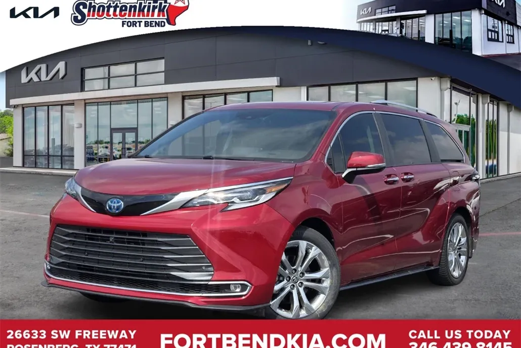 2022 Toyota Sienna Platinum photo 1