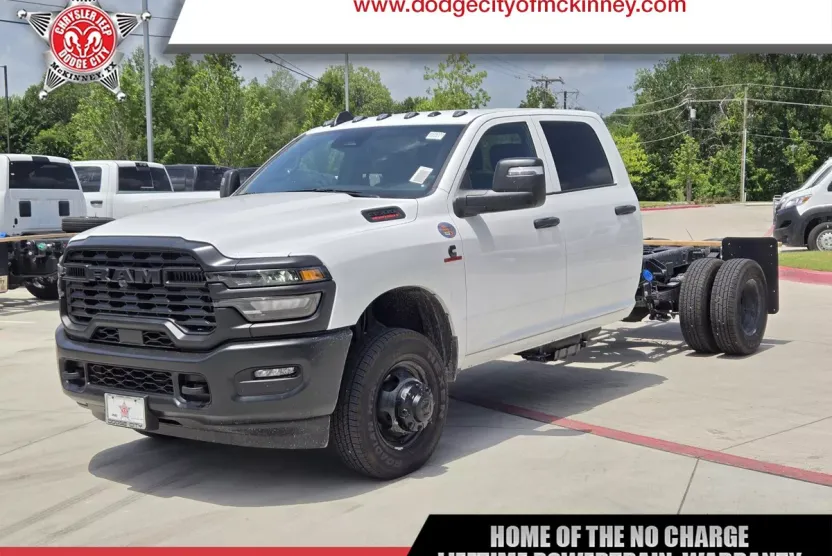 2025 Ram 3500 Tradesman photo 1