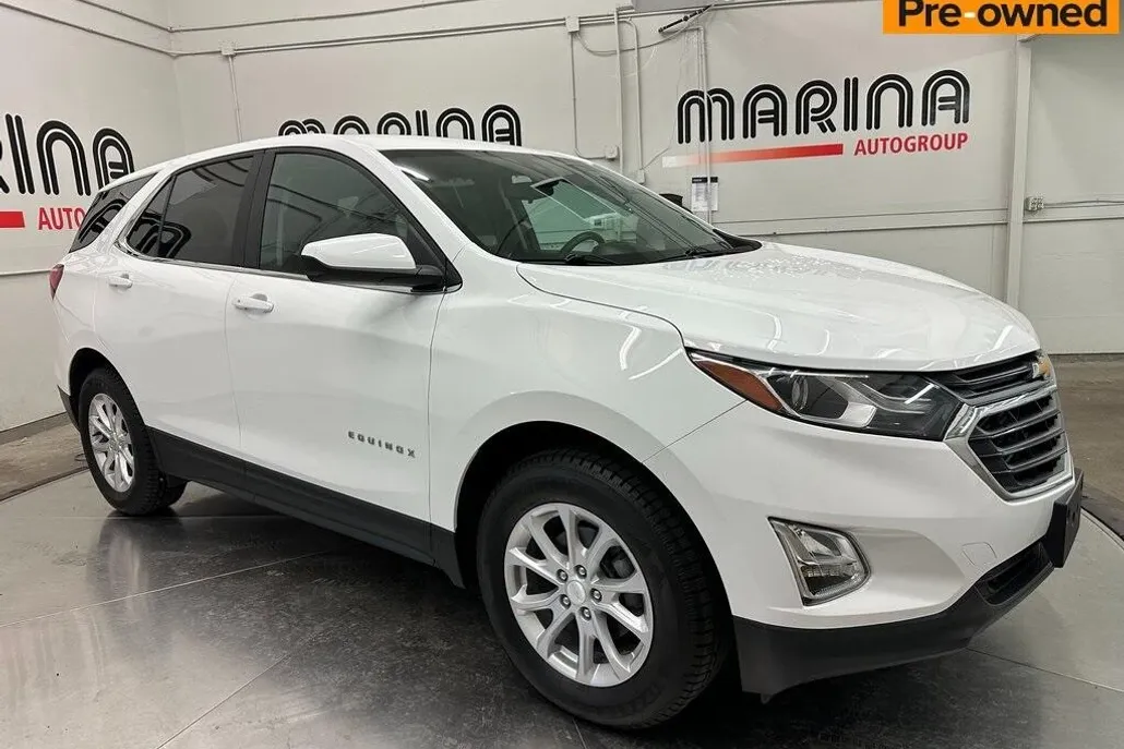 2021 Chevrolet Equinox LT photo 1