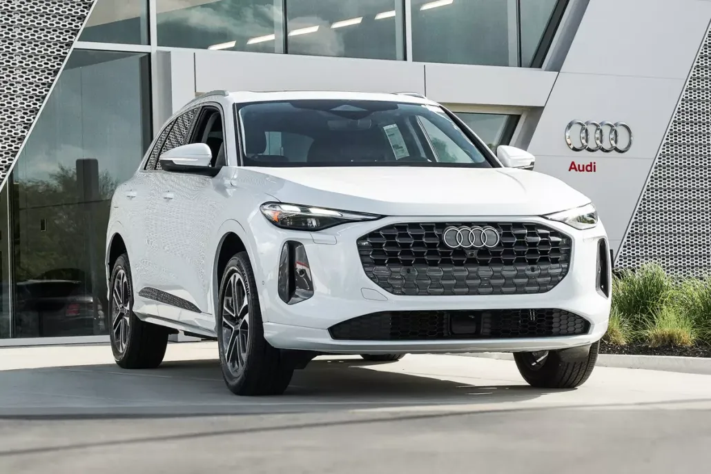 2025 Audi Q5 Premium photo 1