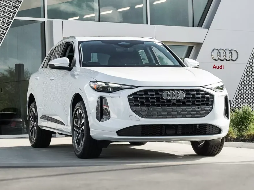 2025 Audi Q5 Premium photo 1