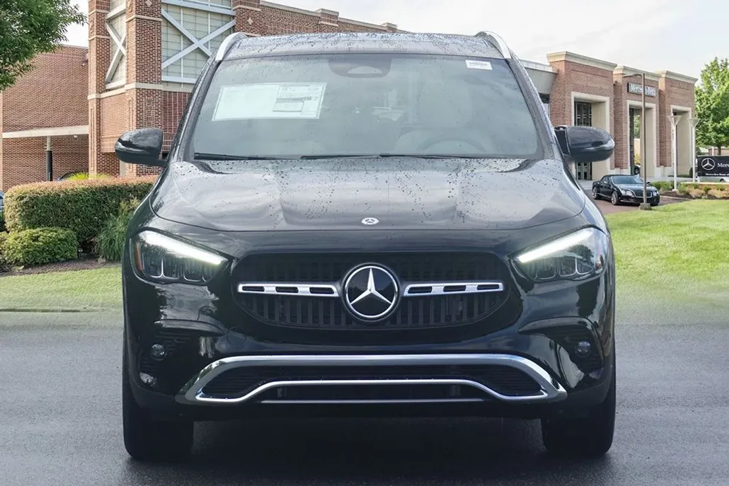 2026 Mercedes Benz GLA 250 photo 1