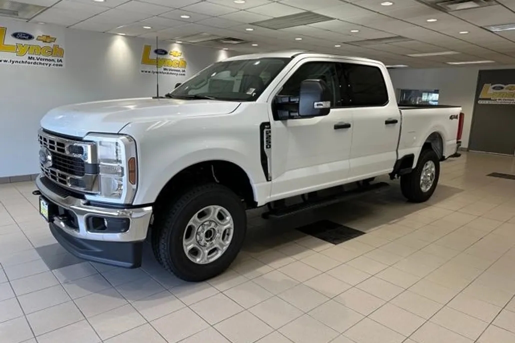 2026 Ford F-250 XLT photo 1
