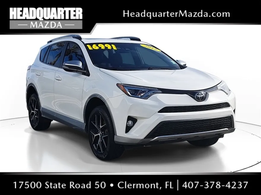 2018 Toyota RAV4 SE photo 1