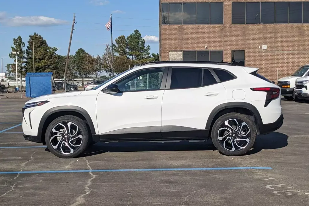 2026 Chevrolet Trax photo 1