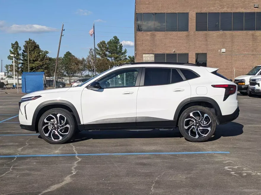 2026 Chevrolet Trax photo 1