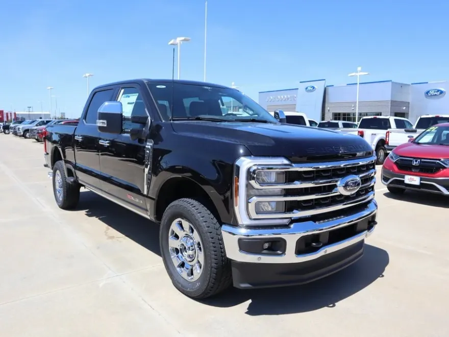 2025 Ford F-250 photo 1