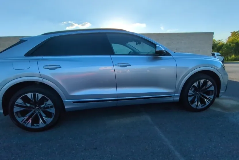 2025 Audi Q8 55 Premium photo 1