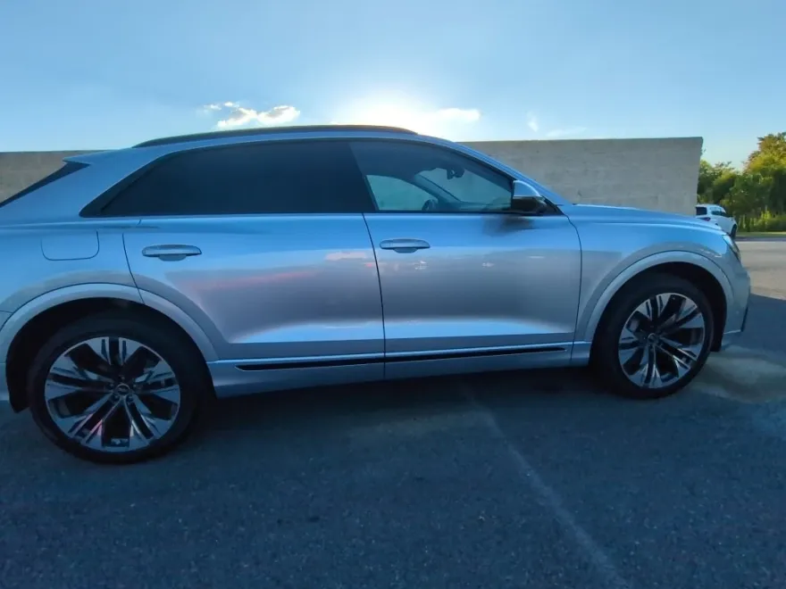2025 Audi Q8 55 Premium photo 1