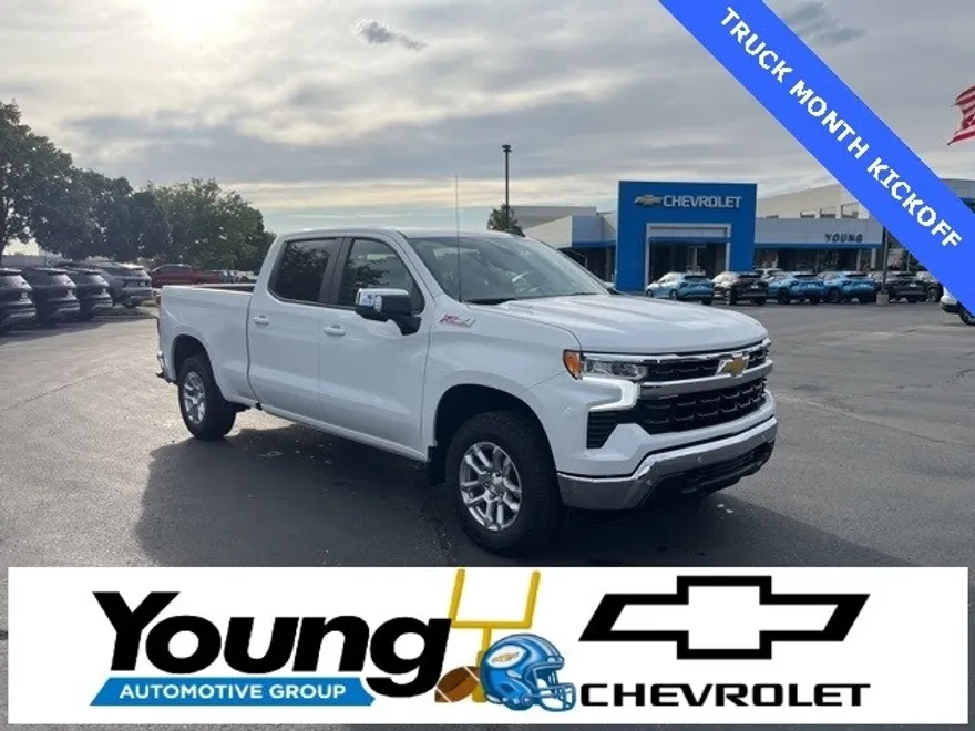 2026 Chevrolet Silverado 1500 LT photo 1