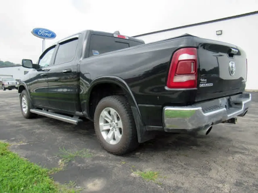 2019 Ram 1500 Laramie photo 1