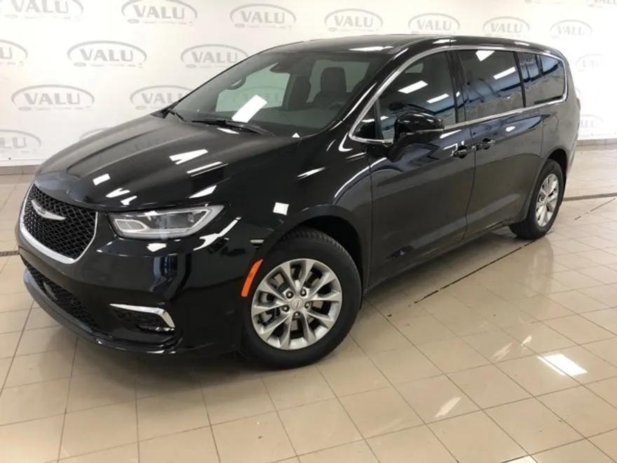 2025 Chrysler Pacifica photo 1
