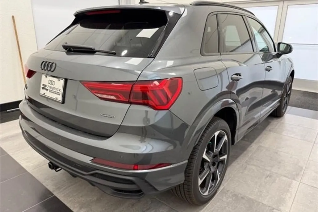 2025 Audi Q3 Premium Plus S line photo 1