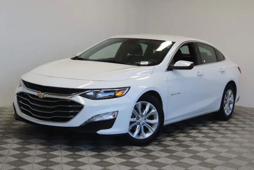 2023 Chevrolet Malibu 1LT photo 1