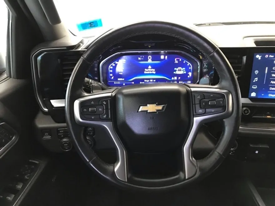 2023 Chevrolet Silverado 1500 LTZ photo 19