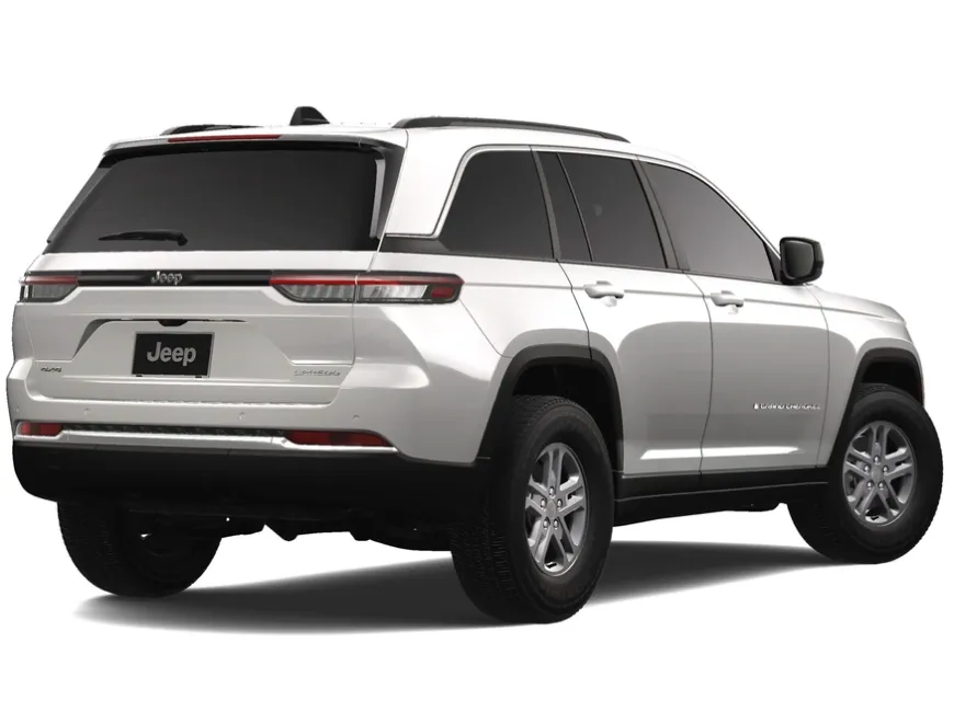 2025 Jeep Grand Cherokee Laredo photo 2