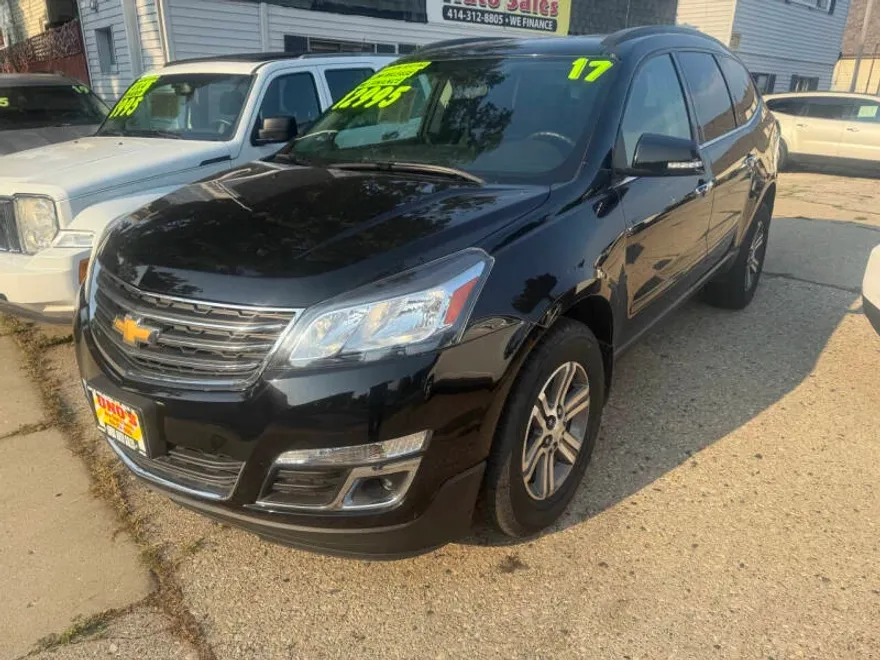2017 Chevrolet Traverse 1LT photo 1