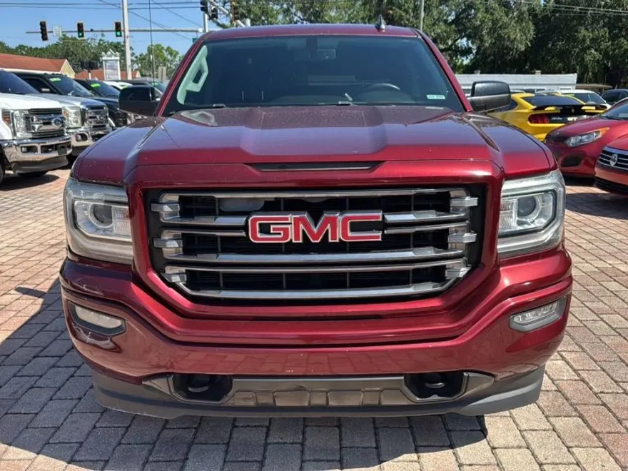 2017 Gmc Sierra 1500 SLT photo 1