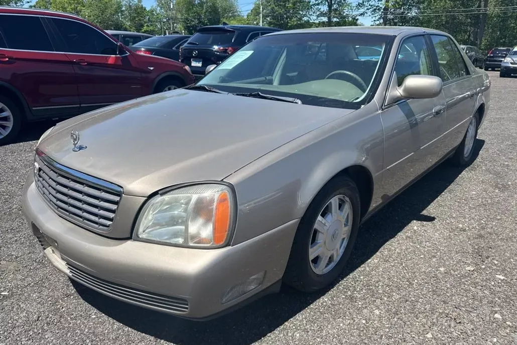 2004 Cadillac DeVille photo 1
