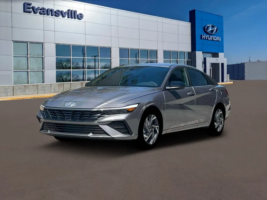 2025 Hyundai Elantra SEL Sport photo 1