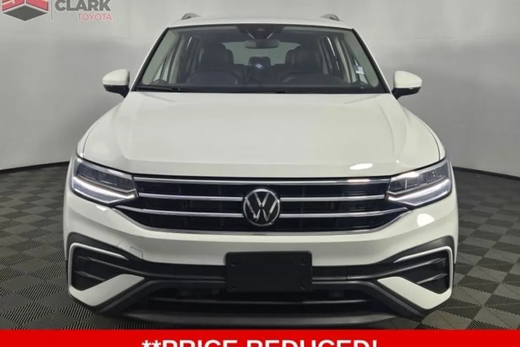 2024 Volkswagen Tiguan SE Sport photo 1