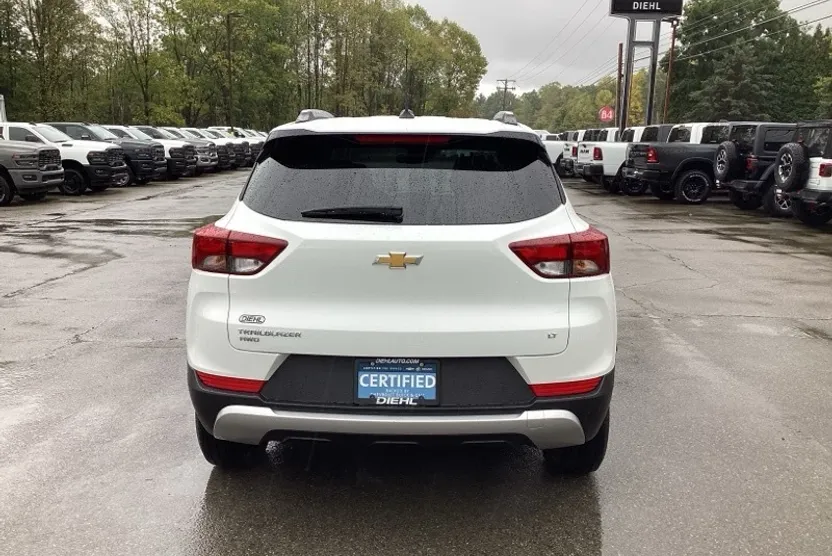 2023 Chevrolet Trailblazer LT photo 1