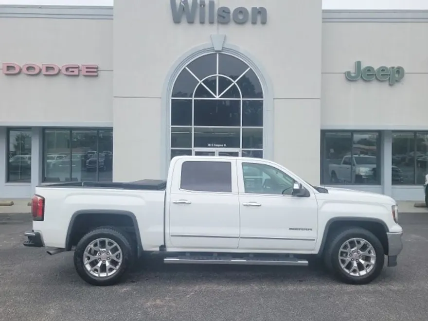 2017 Gmc Sierra 1500 SLT photo 1