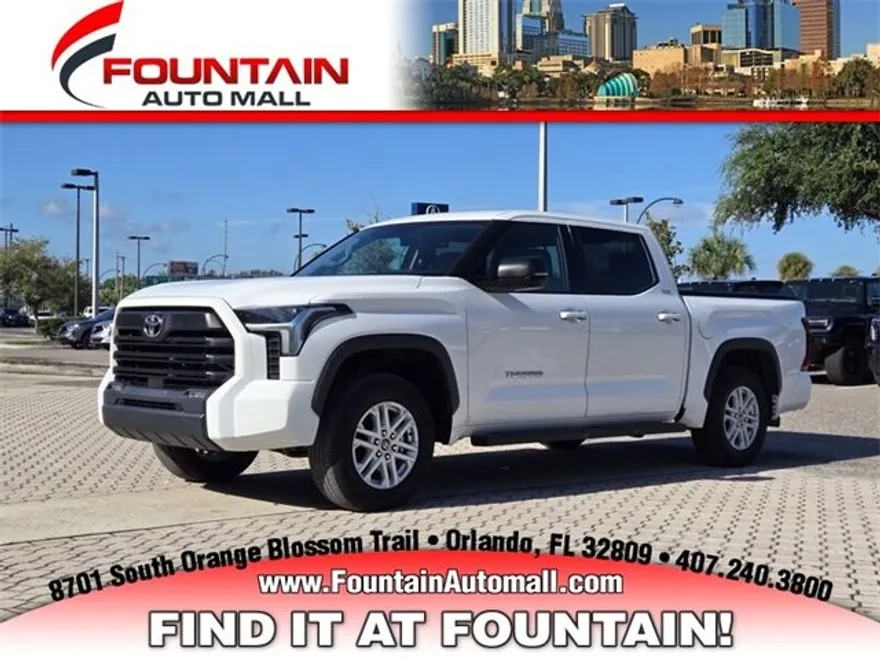 2022 Toyota Tundra SR5 CrewMax photo 1