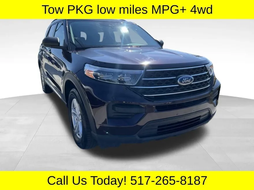 2023 Ford Explorer XLT photo 1