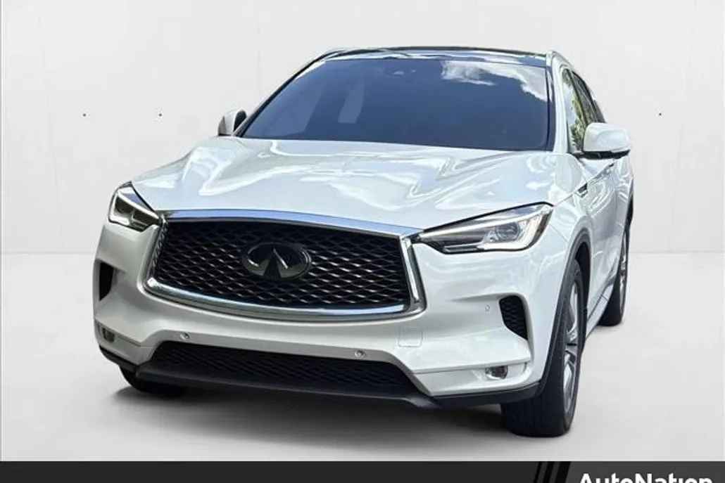 2022 Infiniti QX50 Essential photo 1
