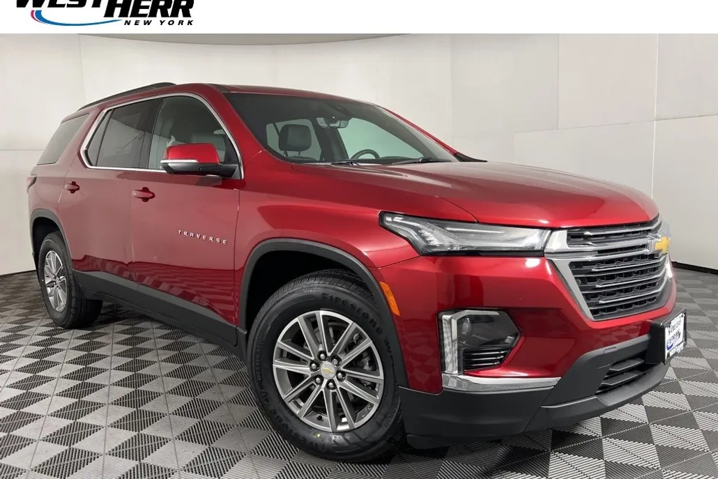 2023 Chevrolet Traverse Leather photo 1