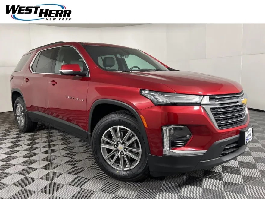 2023 Chevrolet Traverse Leather photo 1