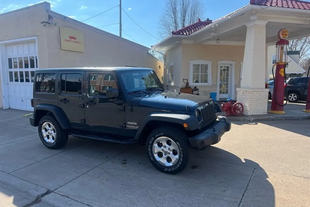 2017 Jeep Wrangler Unlimited Sport photo 1