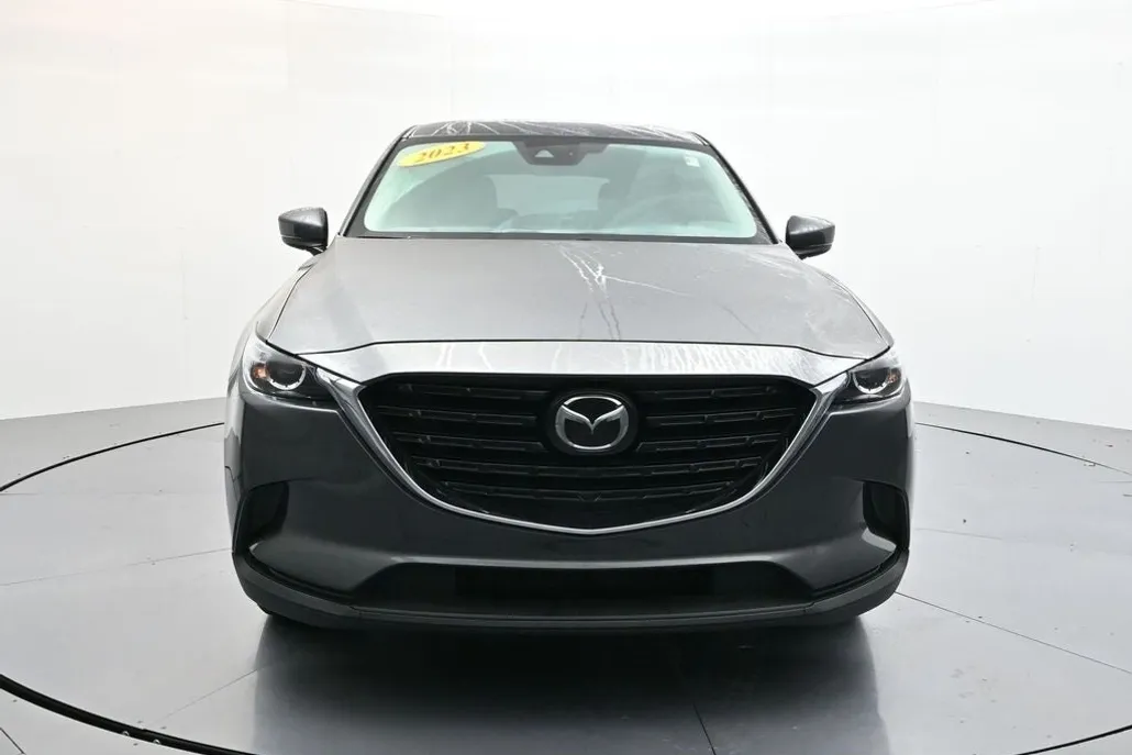 2023 Mazda CX-9 Touring photo 1