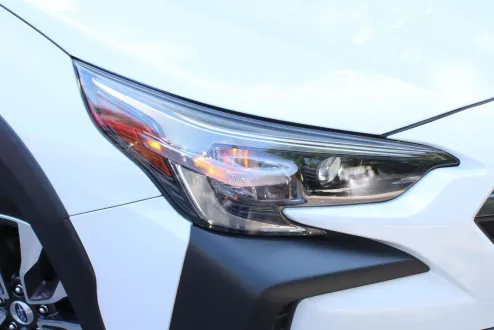 2025 Subaru Outback Touring photo 1