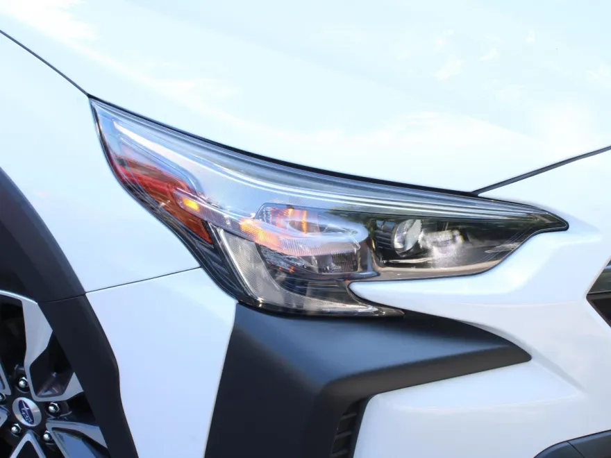 2025 Subaru Outback Touring photo 1
