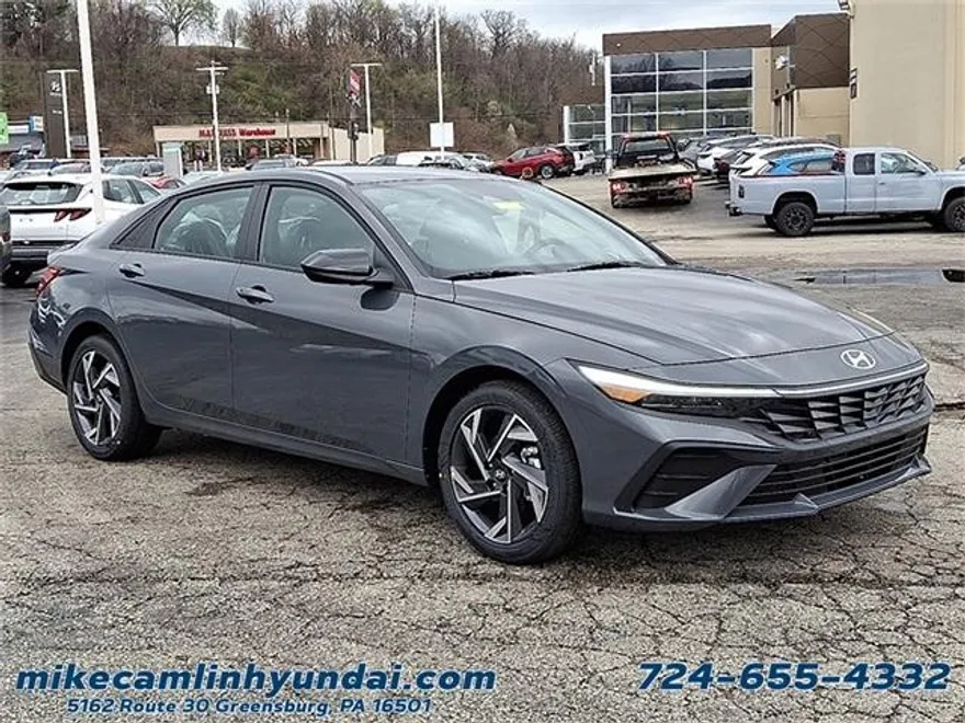2025 Hyundai Elantra SEL Sport photo 1