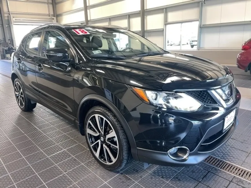 2018 Nissan Rogue Sport SL photo 1