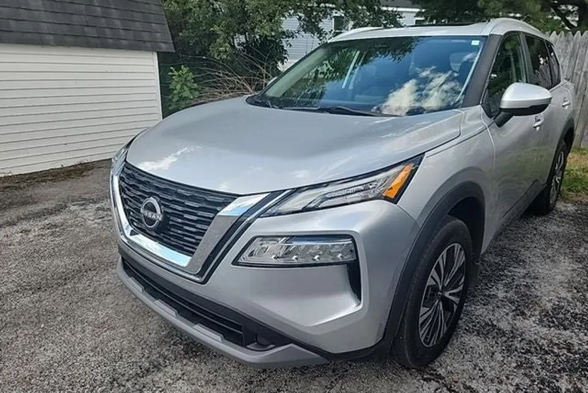 2023 Nissan Rogue SV photo 1