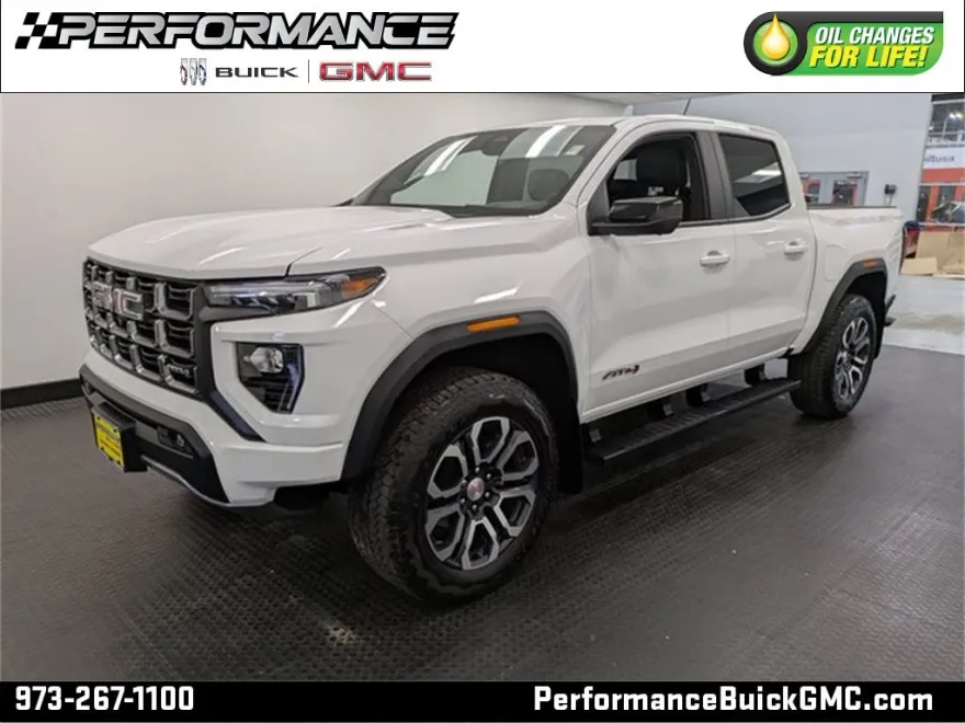 2024 Gmc Canyon AT4 photo 1
