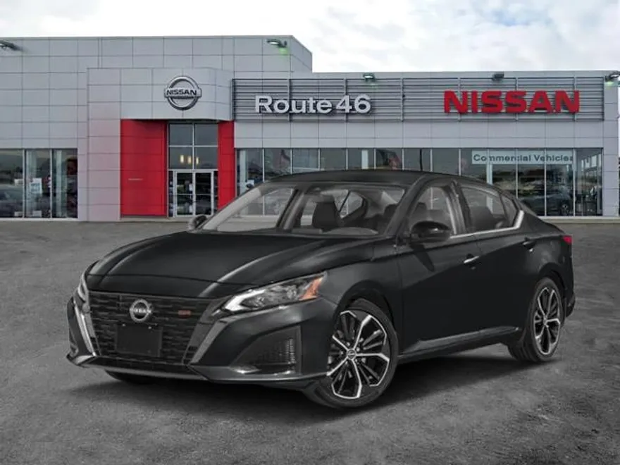 2025 Nissan Altima SR photo 1