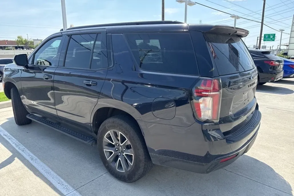 2023 Chevrolet Tahoe Z71 photo 1